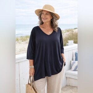 Peace & Pearls Womens Tunic Top Plus Sz 1X Gray Hi Low Hem Vneck Boho Blouse